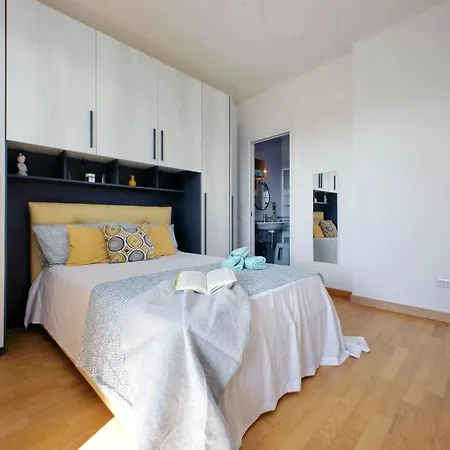 Martas Flat By Domusdimore Apartmán